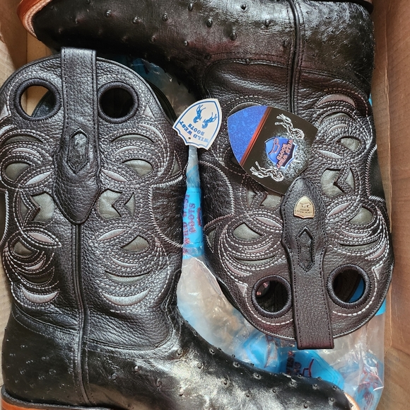 Nice pair of ostrich boots - Picture 3 of 8